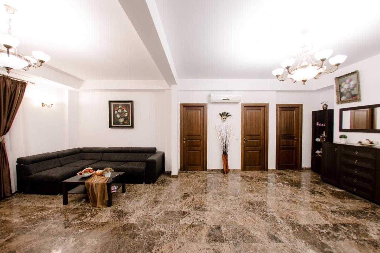 Apartamento Luxury Down Town Bucarest Exterior foto