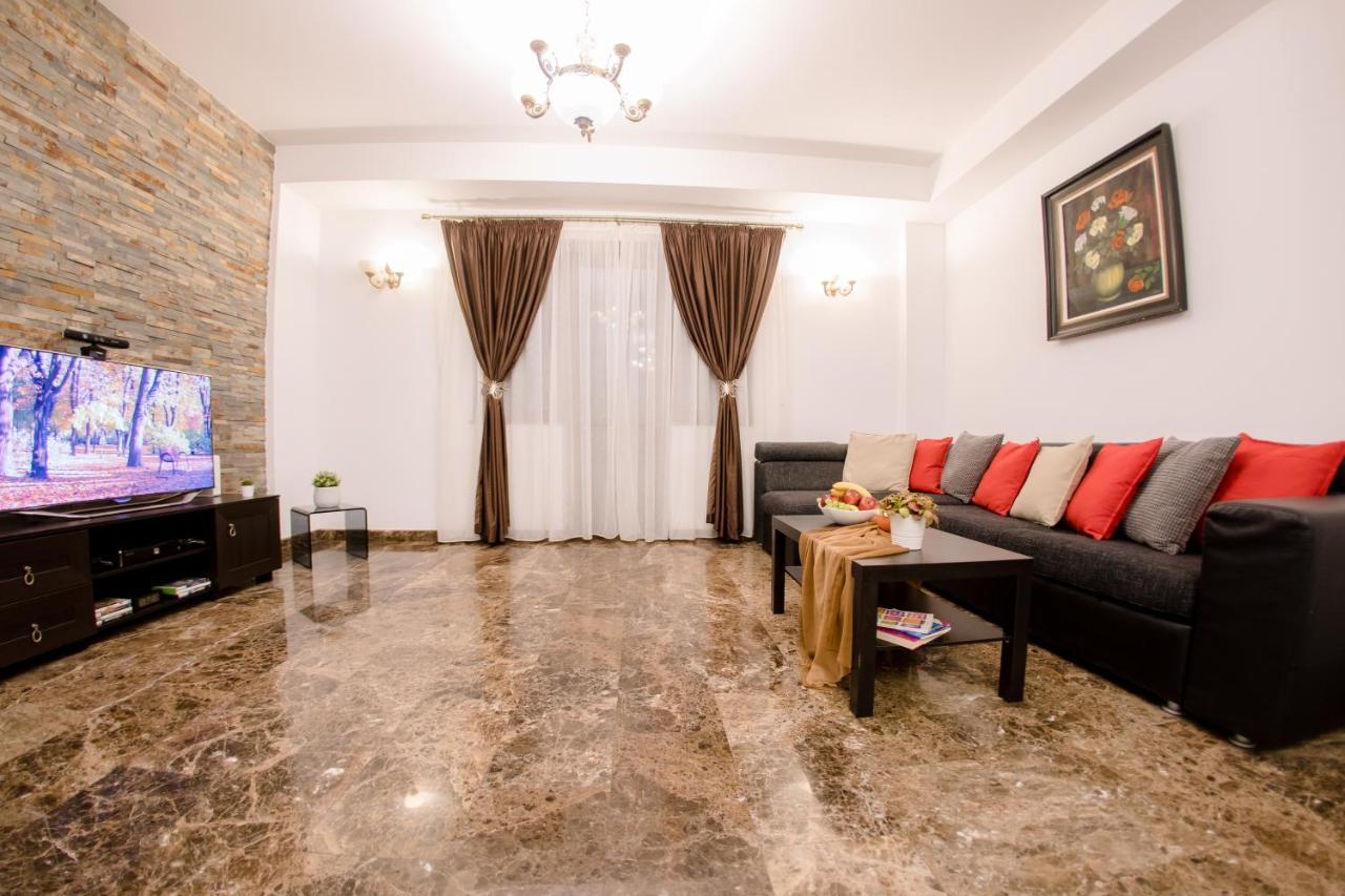 Apartamento Luxury Down Town Bucarest Exterior foto